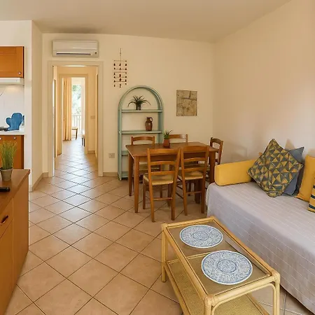 בית נופש Rini House - Relax Tra Costa Smeralda E La Maddalena סן פסקואלה